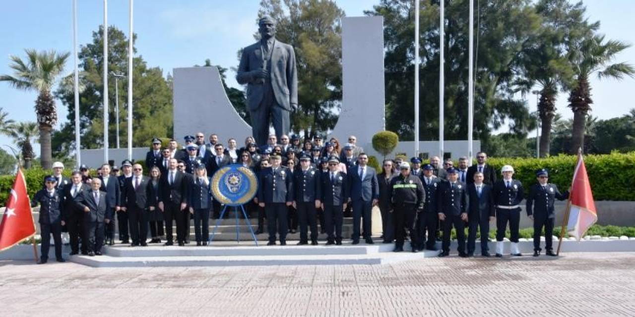 İzmir İlçelerinde Polis Haftası Kutlandı
