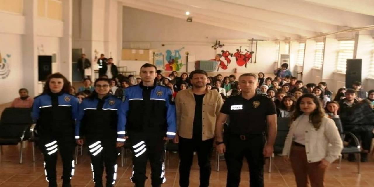 İlçe Emniyet Müdürü Pehlivan, Liseli Öğrencilerle Buluştu