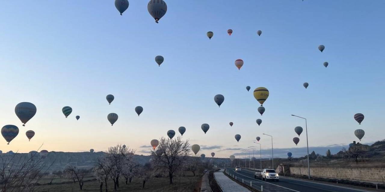 Kapadokya’yı 18 Bin Turist Gökyüzünden İzledi
