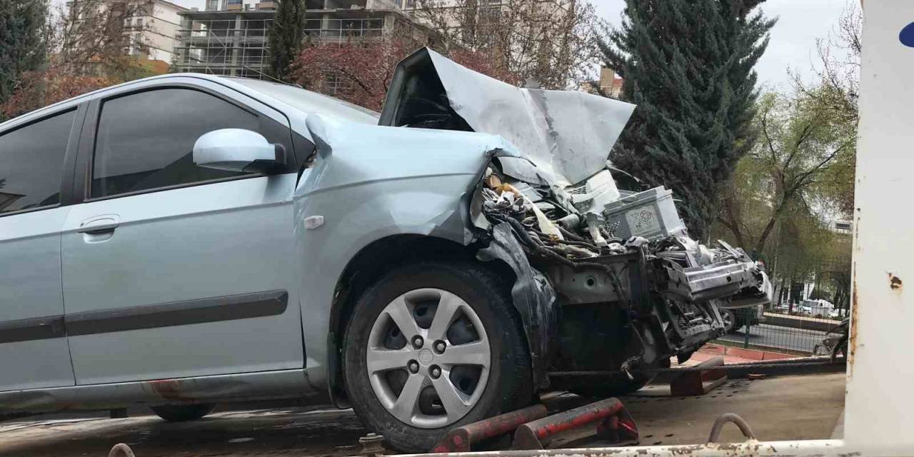 Elazığ’daki Kazada Yaralanan Sürücü Hayatını Kaybetti