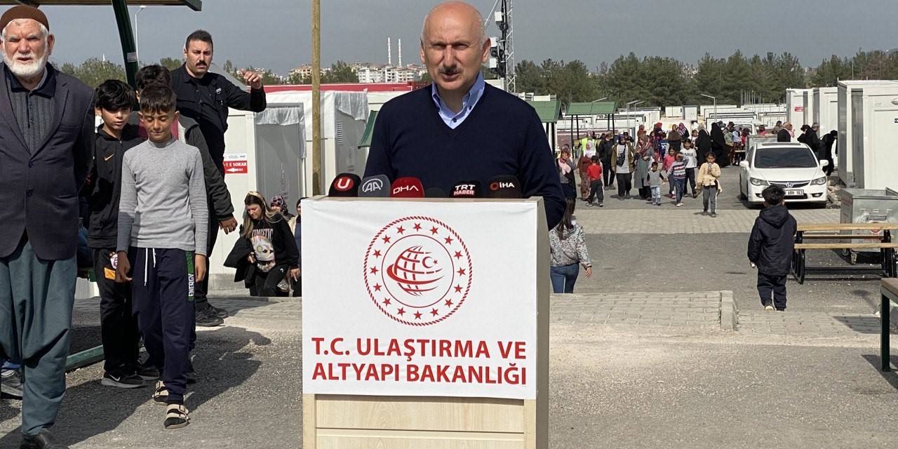 Bakan Karaismailoğlu Konteyner Ve Prefabrik Evlerde Barınanların Sayısını Açıkladı