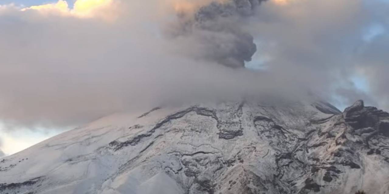 Popocatepetl Yanardağı’nda 24 Saatte 12 Patlama