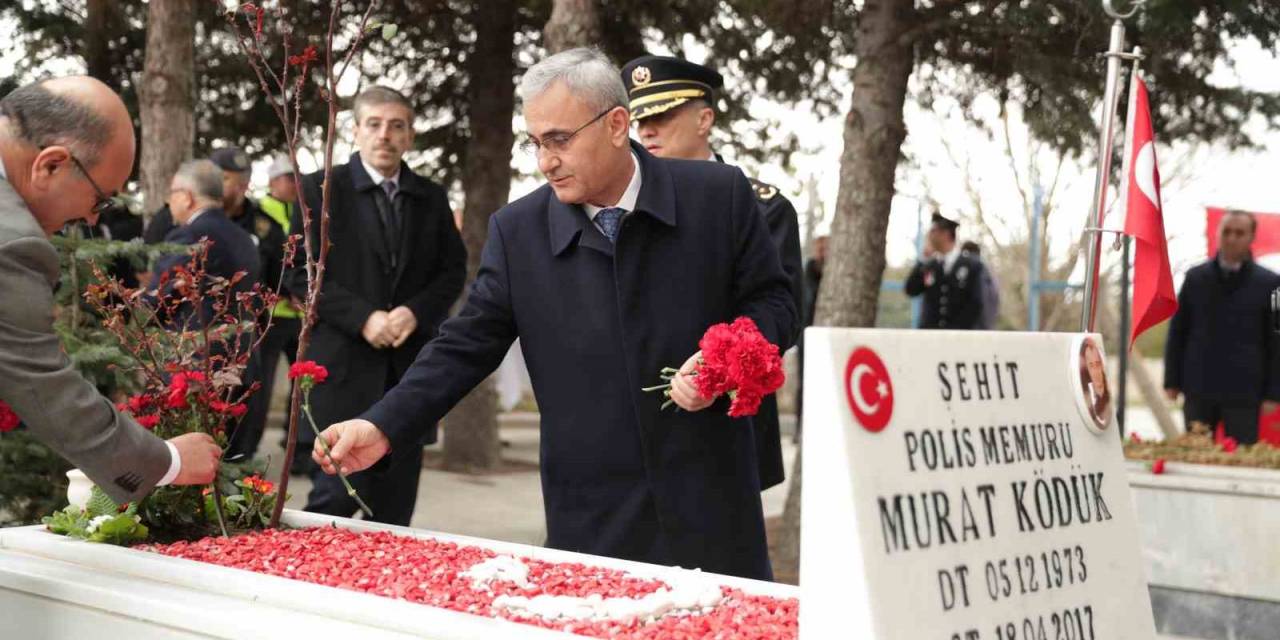 Polis Ve Hava Şehitliği’nde Anma Programı