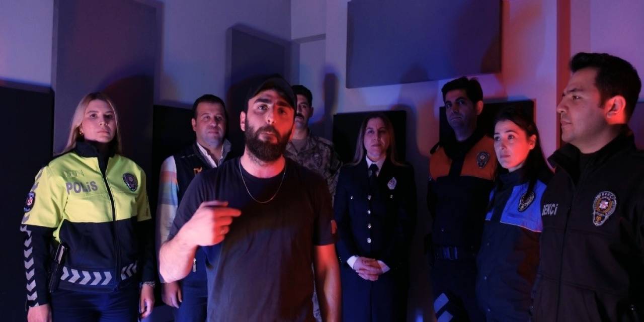 Erzincan Polisinden "doğuştan" Rap Klipi