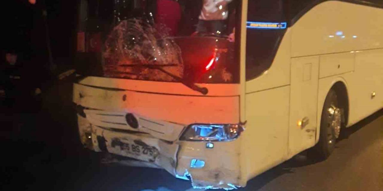 Samsun’da Tur Otobüsüyle Otomobil Çarpıştı: 1 Ölü
