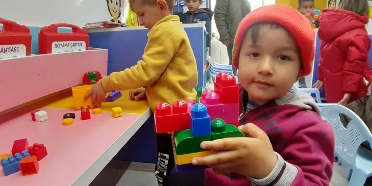 ’beyoğlu Mobil Anaokulu’ Depremzede Çocuklarla Buluştu