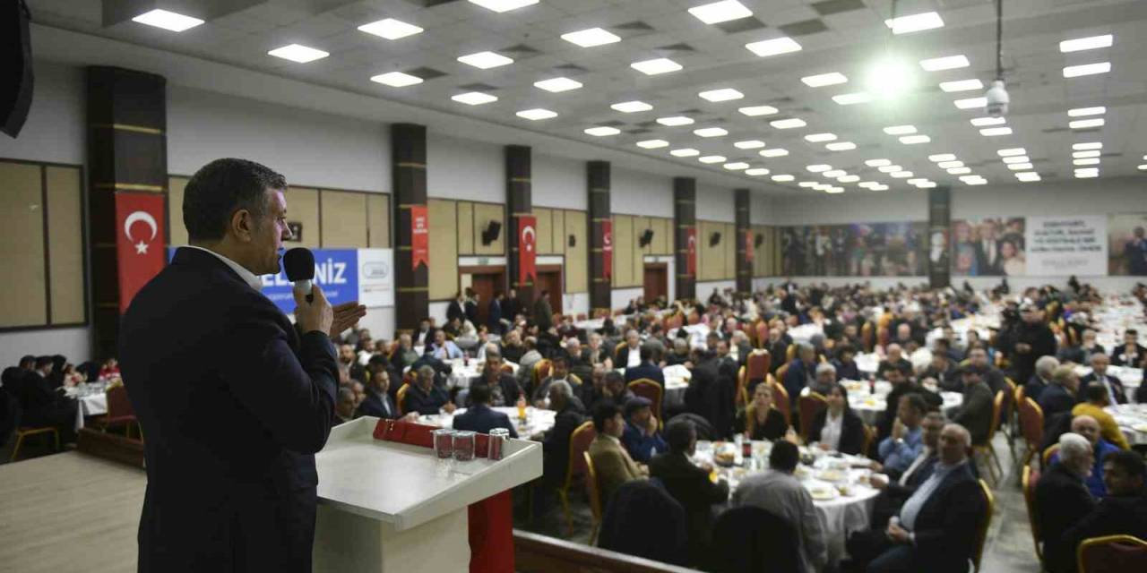 Esenyurt Belediye Başkanı Bozkurt, Saadet Partisi İftarına Katıldı