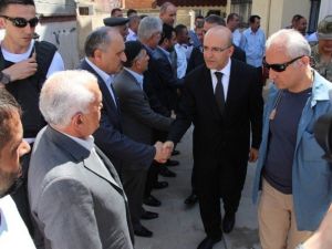 Bakan Şimşek’ten Şehit Evine Taziye Ziyareti
