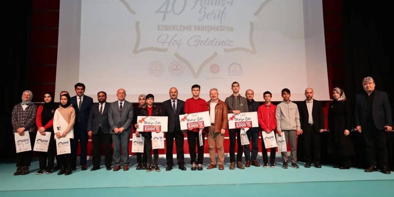 Öğrencilerin 40 Hadis-i Şerif Heyecanı