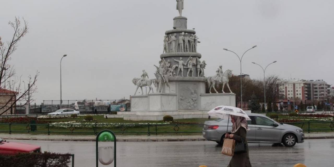 Eskişehir’de Gün Boyu Yağmur Bekleniyor