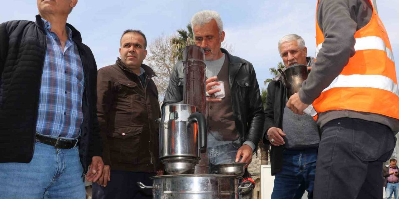 Depremde Acılarda Azıklarda Paylaşılıyor