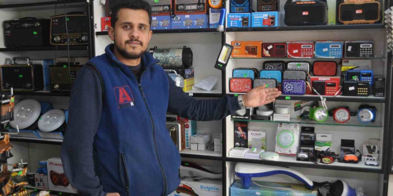 Depremden Sonra Fener Ve Radyo Satışları Arttı