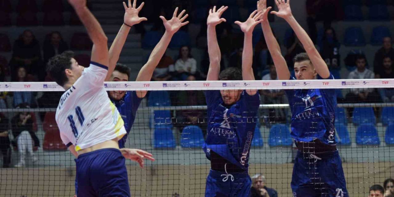 Axa Sigorta Efeler Ligi: Fenerbahçe: 3 - Altekma: 0