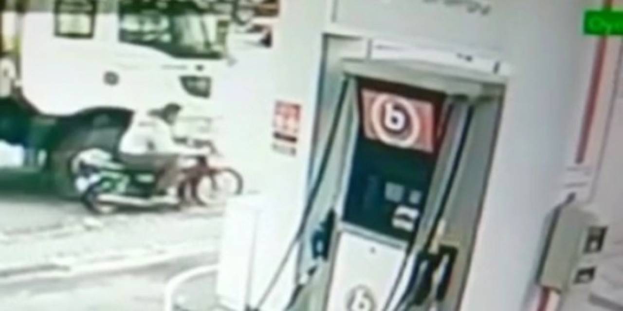 Motosiklet Sürücüsü Ölümden Son Anda Böyle Kurtuldu
