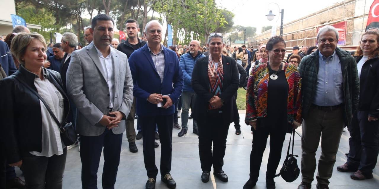 Ressam Abacıoğlu’nun Eserleri Aydın Büyükşehir Belediyesi Tekstil Park Sanat Galerisi’nde