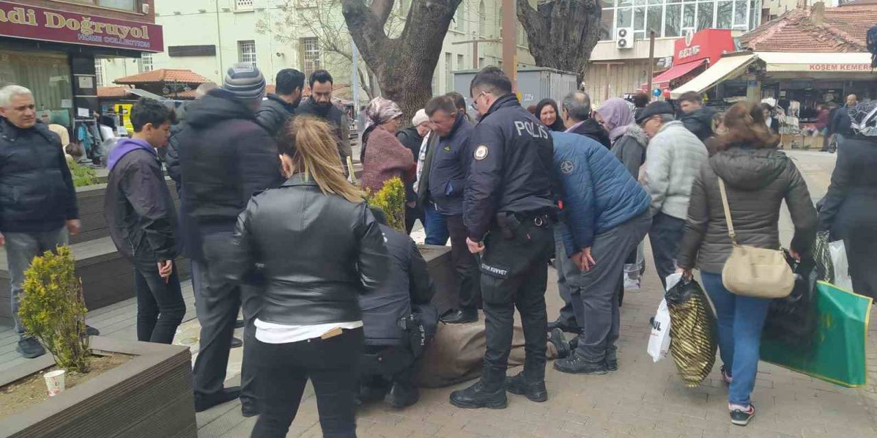 Aniden Yere Yığılan Vatandaş Yürekleri Ağıza Getirdi