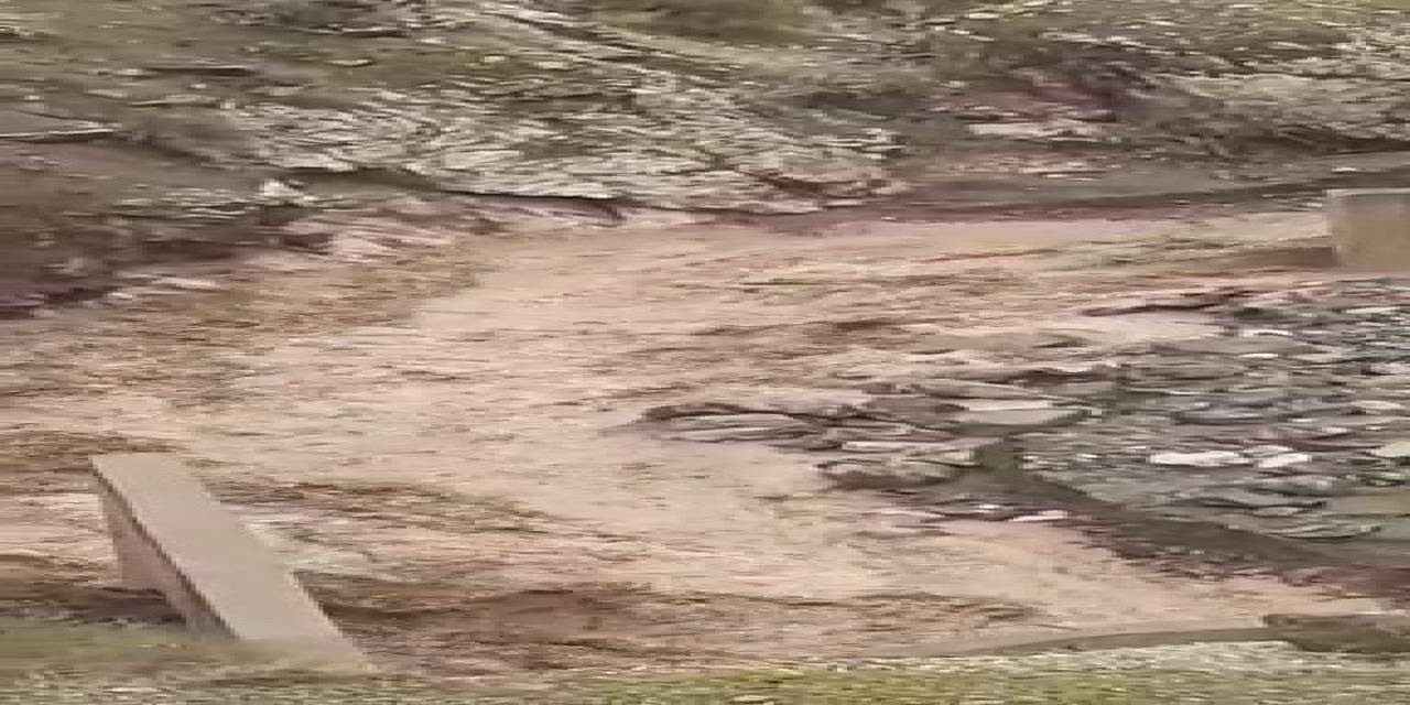 Siirt’te Sağanak Yağış Dereleri Doldurdu