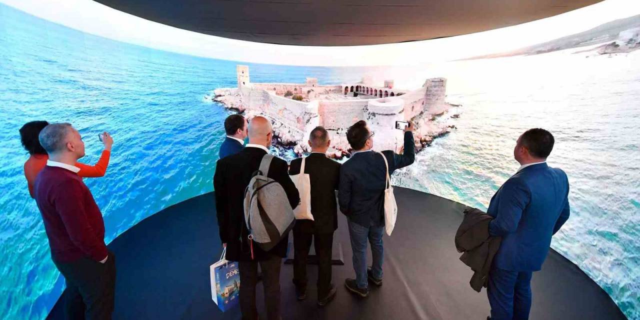 Mersin Büyükşehir Belediyesinin Emıtt Fuarındaki Standına Yoğun İlgi