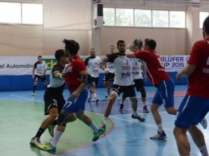 Nilüfer Hentbol Kupası’nda Şampiyon Metalurg