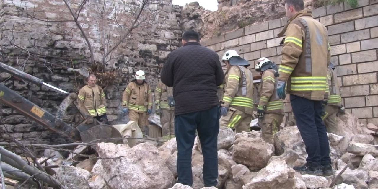 Fatih’te Silivrikapı Surlarının Bir Bölümü Yıkıldı: 1 Ölü