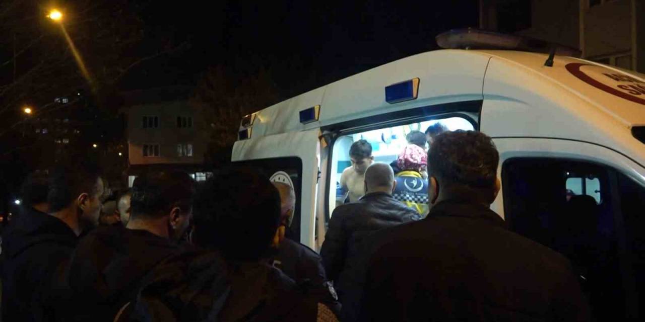 Bursa’da Alacak Verecek Kavgasında Bıçaklar Konuştu : 2 Yaralı
