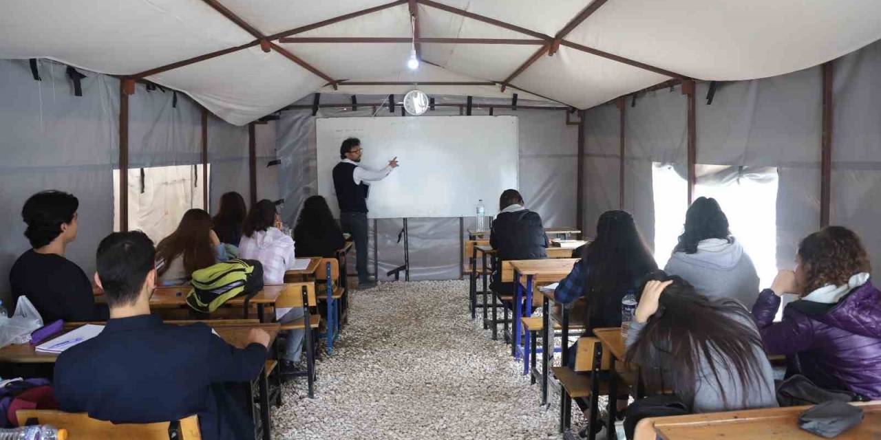 Kartal Belediyesi, Depremzede Öğrencileri Unutmadı