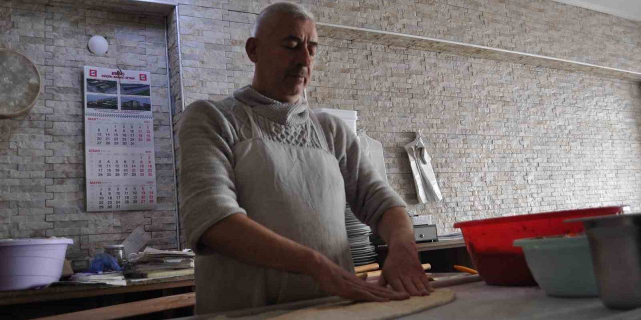 Ramazan Ayında Pide Geleneğinden Vazgeçilmedi