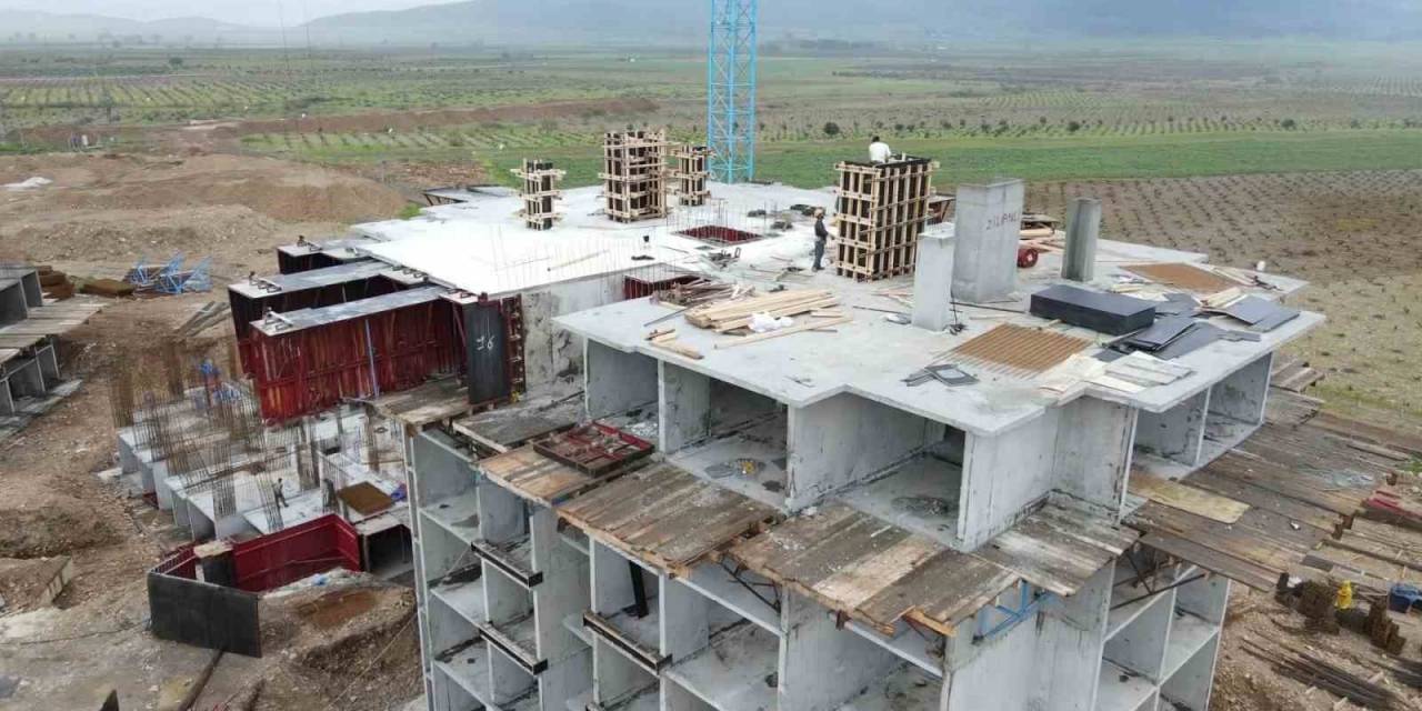 Bakan Kurum: “asrın Felaketinden, 15 Gün Sonra İlk Sözleşmeleri İmzaladık”