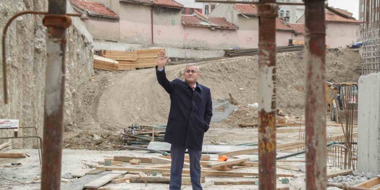 30 Ağustos İş Merkezi Otopark İhtiyacını Da Karşılayacak