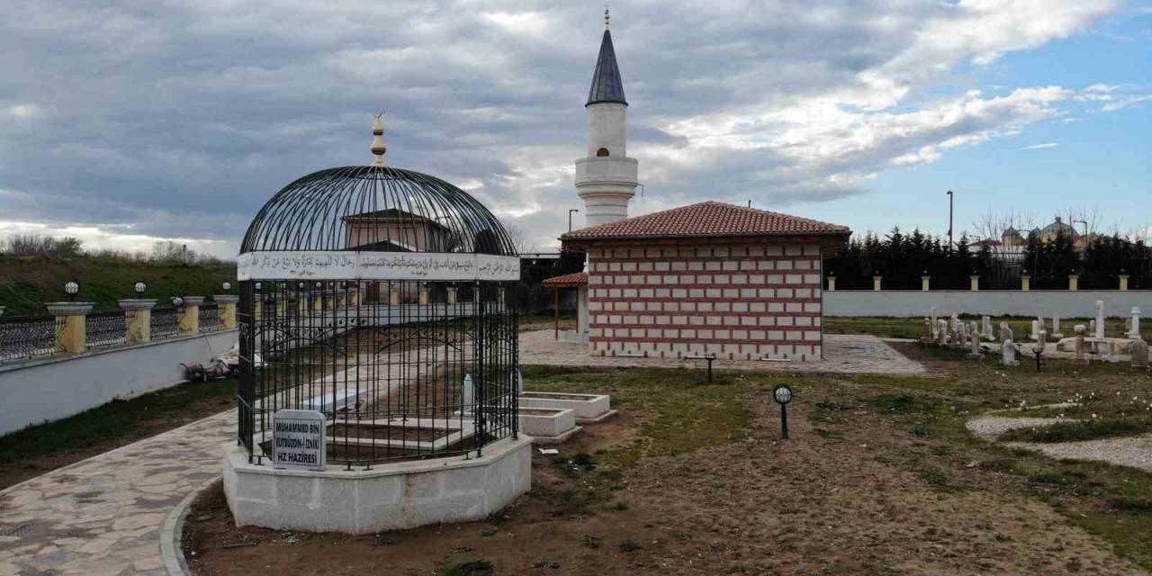 Edirne Belediyesi, Ramazan’da Fatih Sultan Mehmed Han’ın Hocası İle Hocasının Eşine Ait Mezar Ve Türbeyi Yıktı