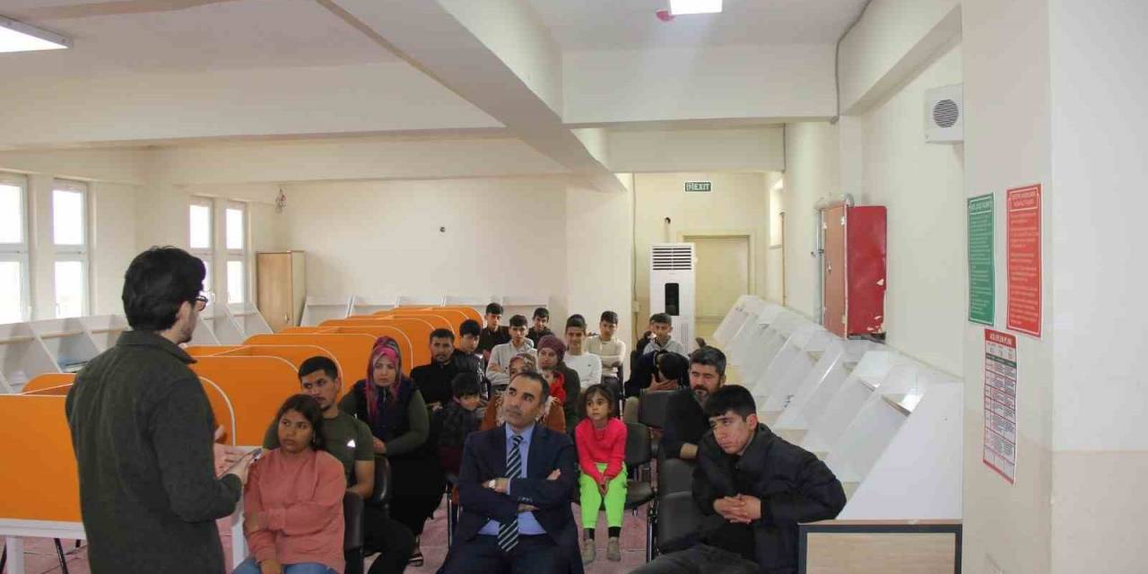 Cizre’ye Gelen Depremzedelere ’deprem Sonrası Psikolojik Destek Eğitimi’ Verildi