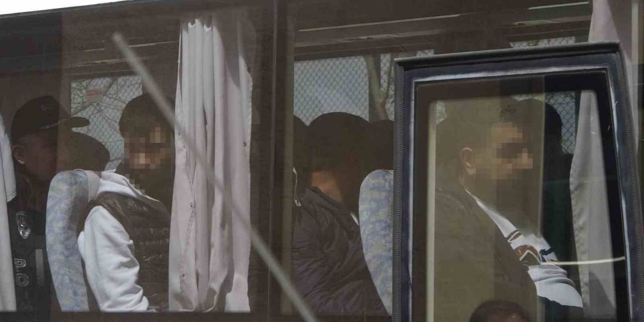 ’makas’ Operasyonunda Gözaltına Alınan 19 Kişi Adliyeye Sevk Edildi