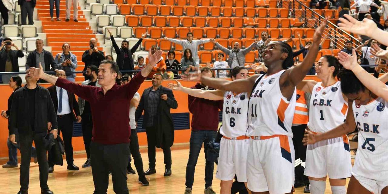 Yenişehir Belediyesi Final-four’da Mücadele Eden Çbk İçin Dev Ekran Kuracak