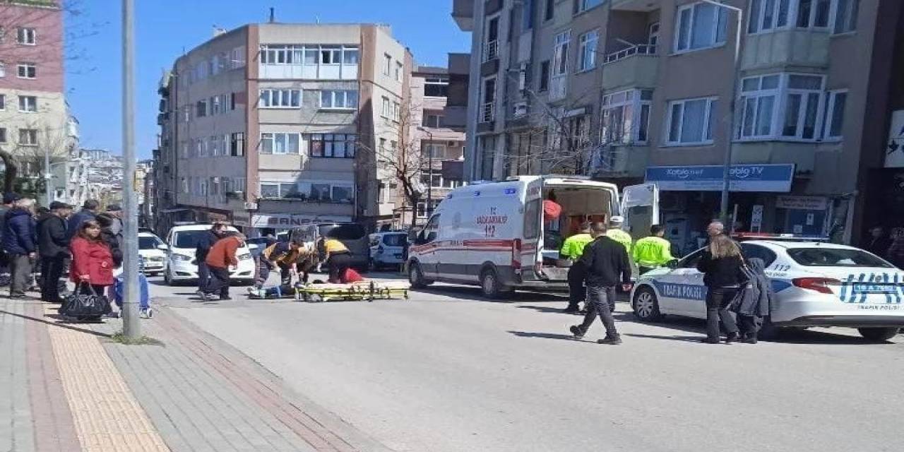 Bandırma’da Motosikletten Düşen Genç Yaralandı