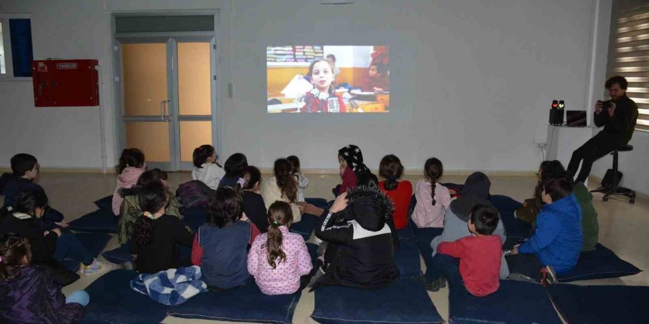 Geleceğin Sanatçılarının Sergisi İlgi Gördü