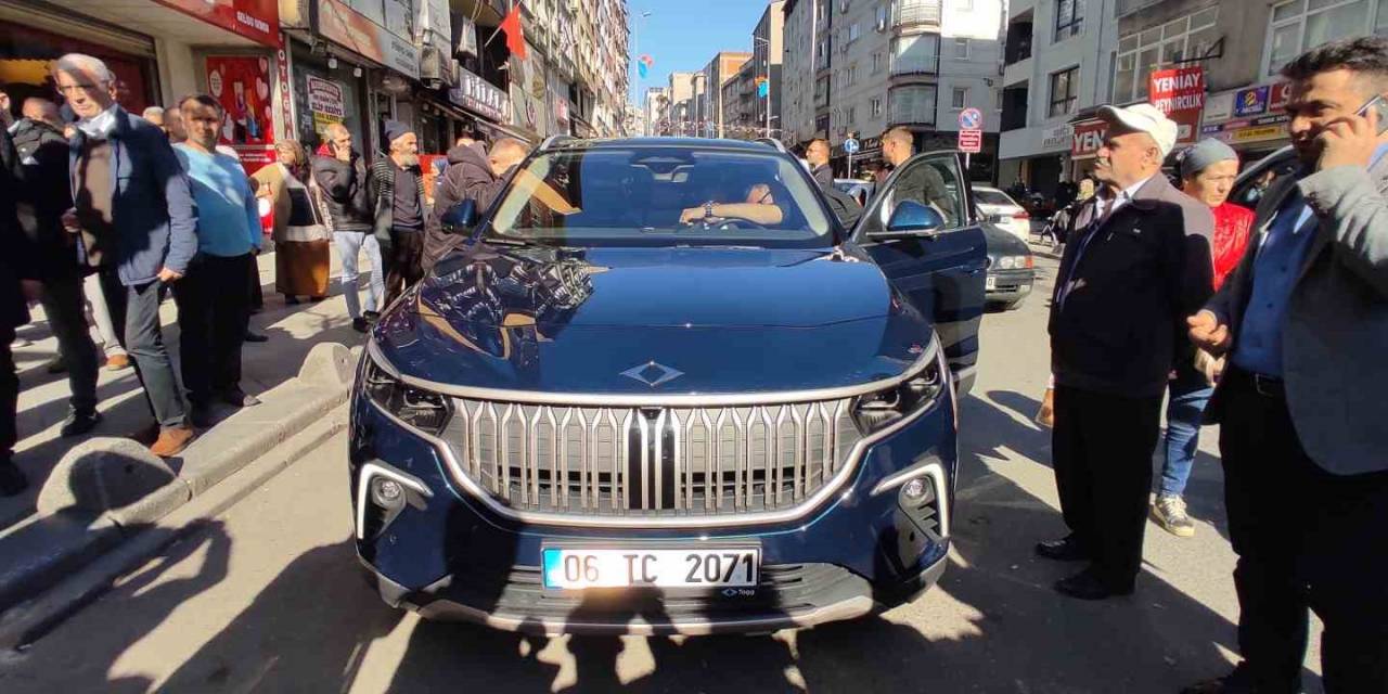 İçişleri Bakanı Süleyman Soylu, Togg İle Esenler Sokaklarını Gezdi