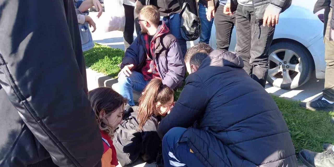 Motosiklet Sürücüsü Yayaya Çarptı: 1 Yaralı