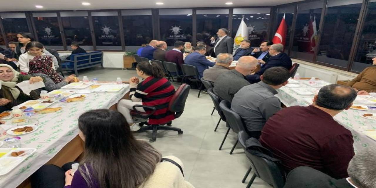 İftar Programında Bir Araya Geldiler