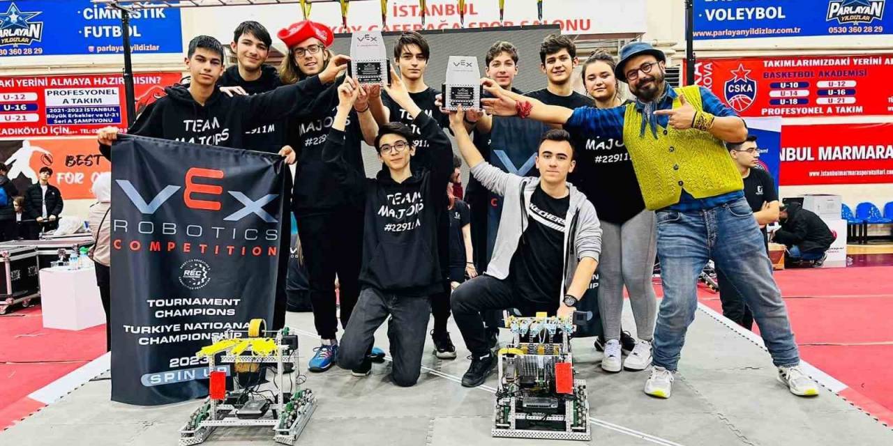 Vex Robotics Competition Türkiye Birincisi Mba Okulları Team Majors Ekibi Oldu