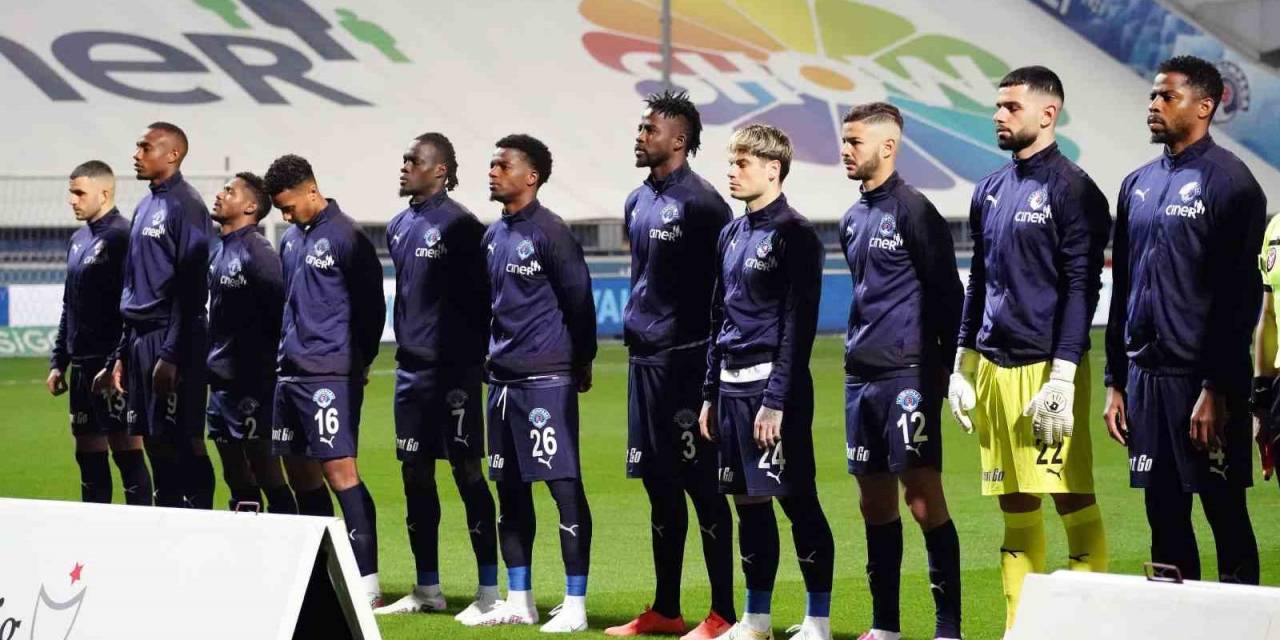 Kasımpaşa İle Adana Demirspor 6. Randevuda