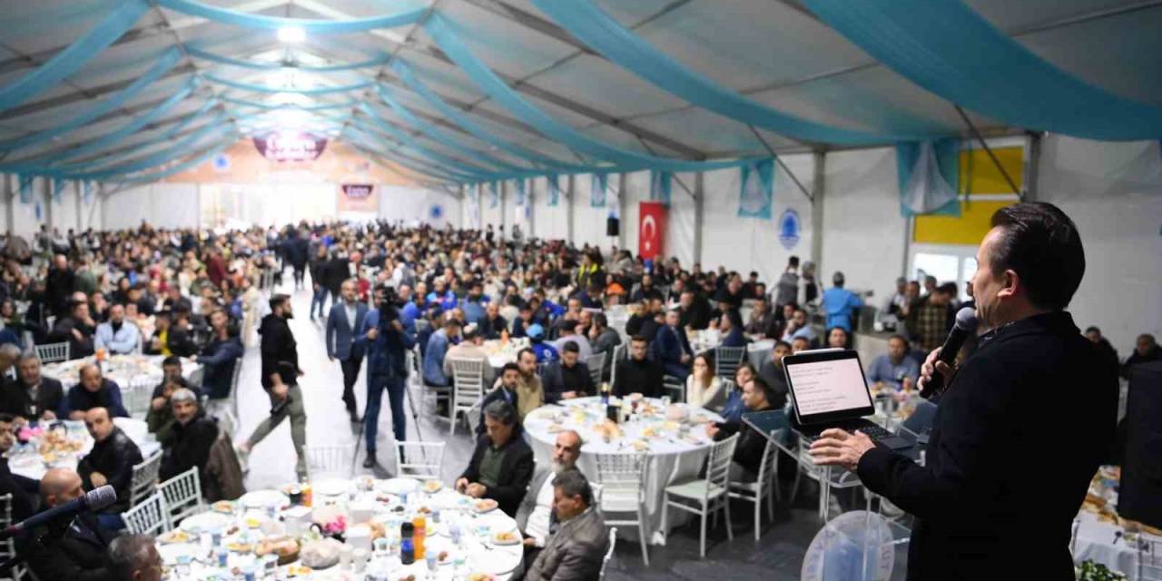 Tuzla’da Belediye Personelinin Tamamına Bin 500 Lira Bayram İkramiyesi