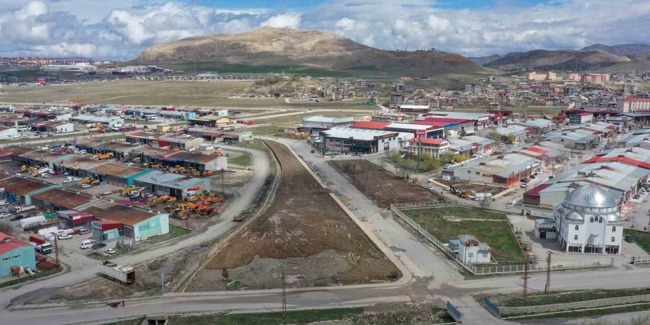 Van Büyükşehir Belediyesinden 12 Dönümlük Alana Park