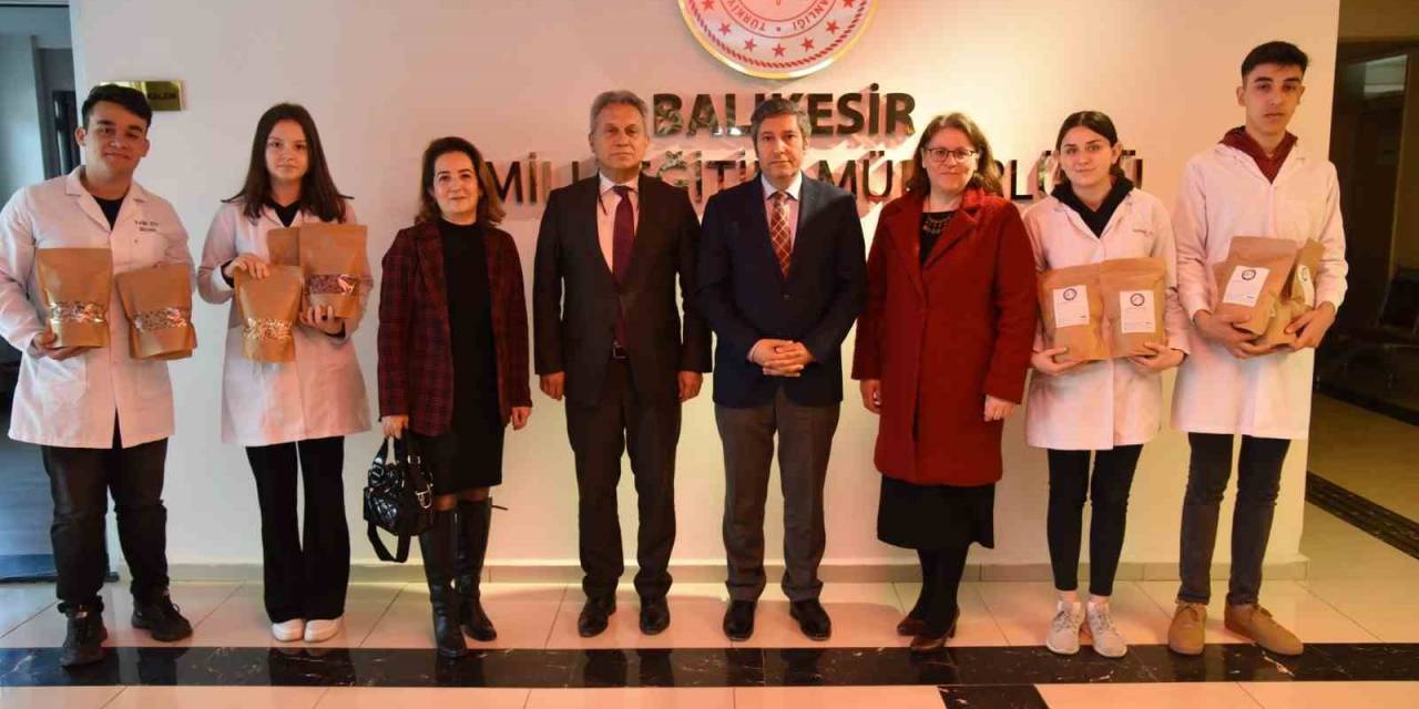 Meslek Lisesi Öğrencilerinden Depremzedelere Maddi Destek