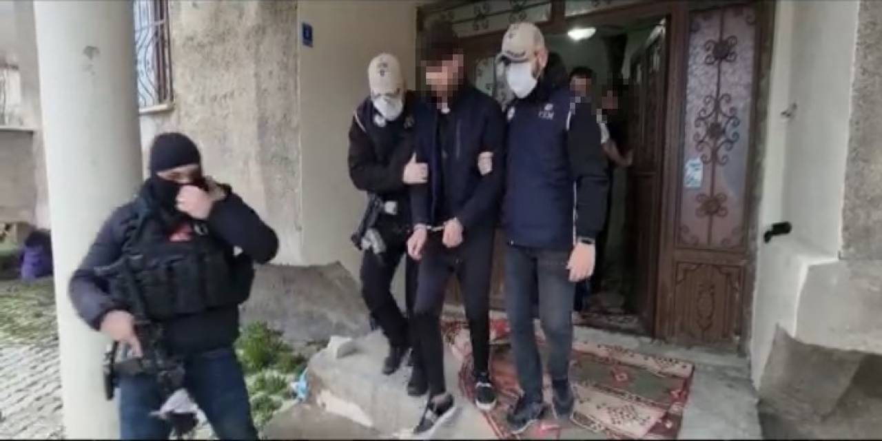 Hakkari’de Polisle Çatışan Eylemcilere Dev Operasyon: 15 Gözaltı