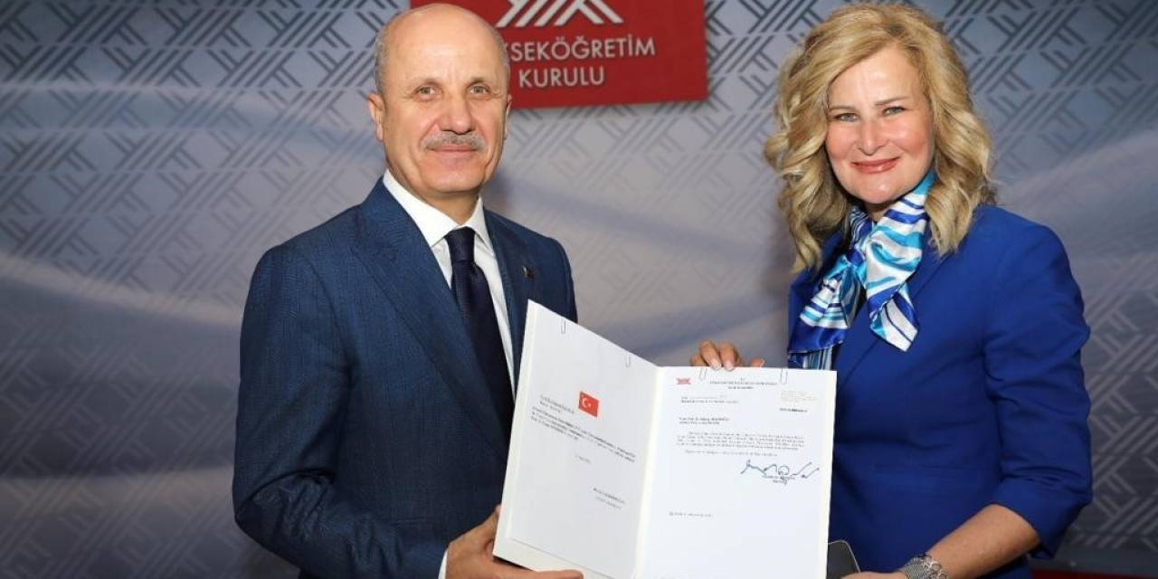 Avrasya Üniversitesi Rektörü Prof.dr. Füsun Terzioğlu Mazbatasını Aldı