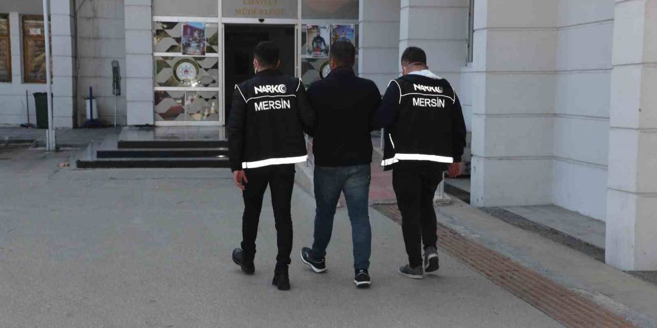 Mersin’de Ele Geçirilen Uyuşturucuyla İlgili 2 Kişi Gözaltına Alındı