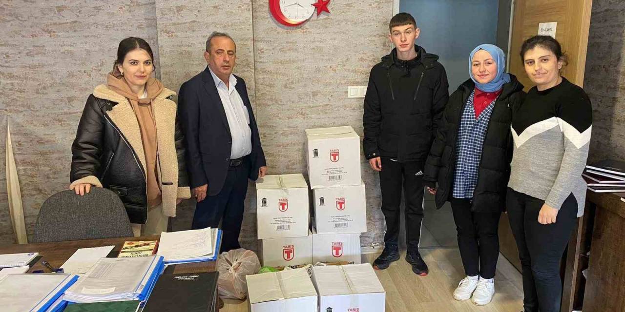 Meslek Lisesi Öğrencileri, Hazırladıkları Yardım Kolilerini İhtiyaç Sahiplerine Dağıttı