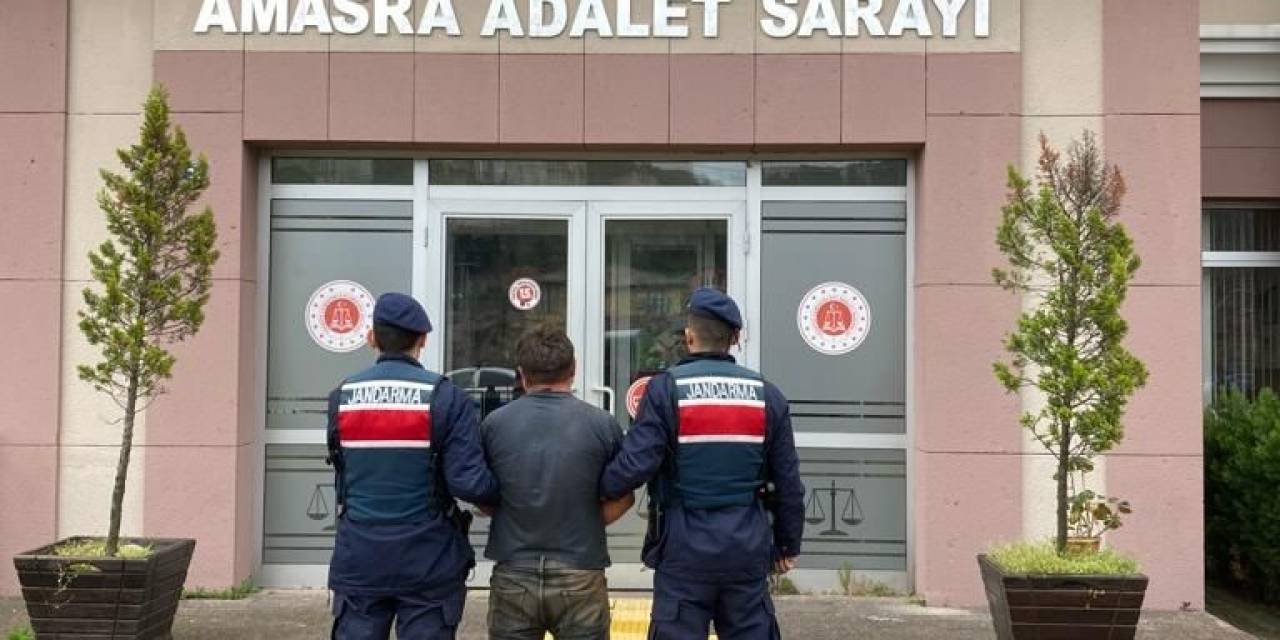 3 Evin Kül Olduğu Yangınla İlgili 1 Kişi Tutuklandı