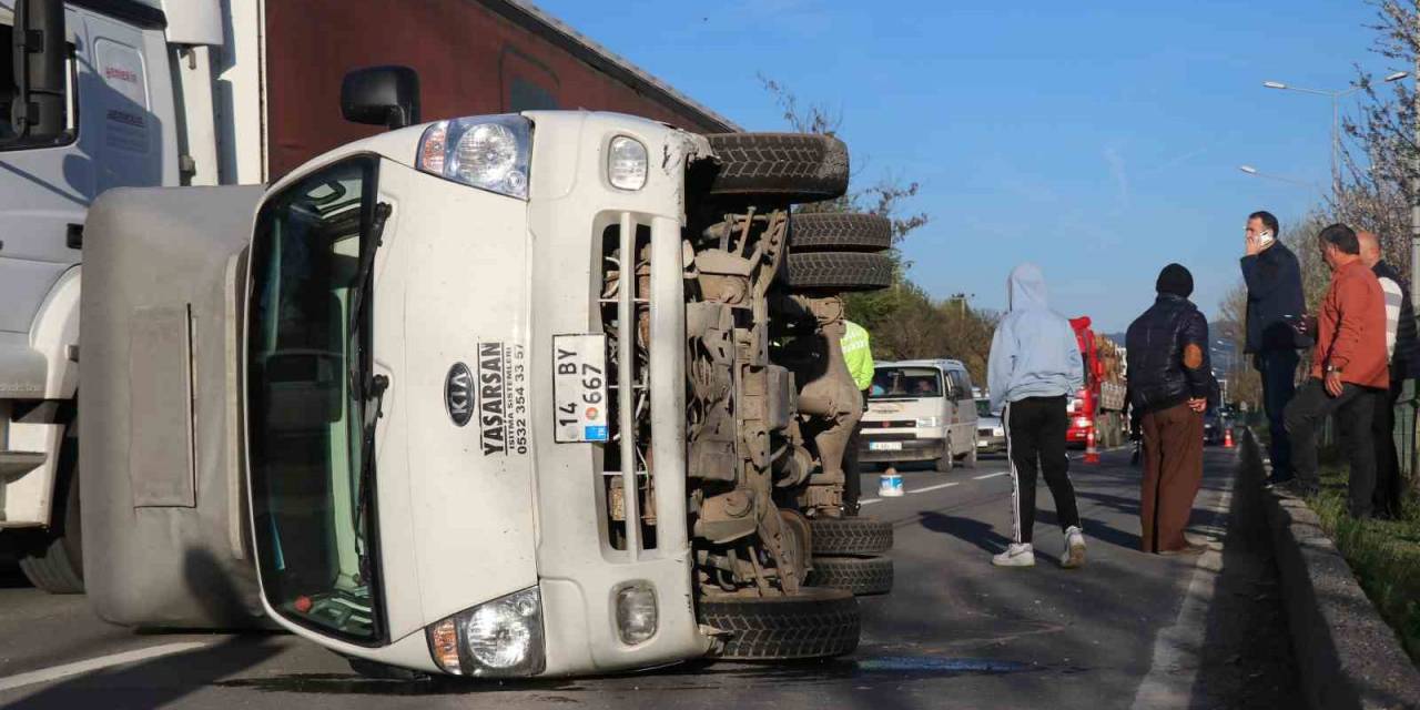Araca Çarpmamak İçin Aniden Frene Basınca Yan Yattı: 1 Yaralı