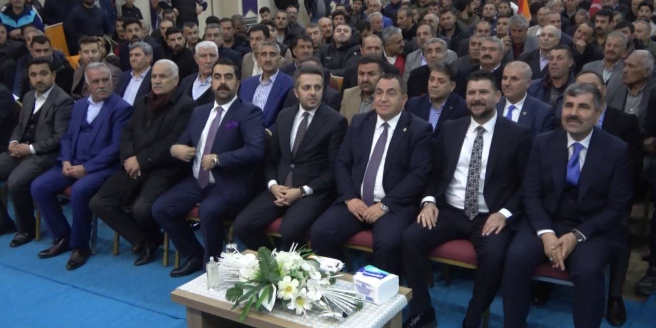 Muş’ta Ak Parti Milletvekili Adayları Tanıtım Programı Düzenledi